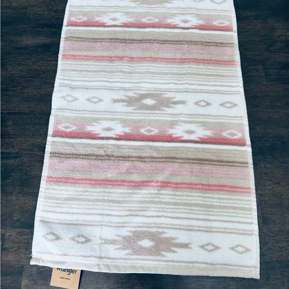 Wrangler Coyote Sands Pink Tan Bathroom Hand Towel